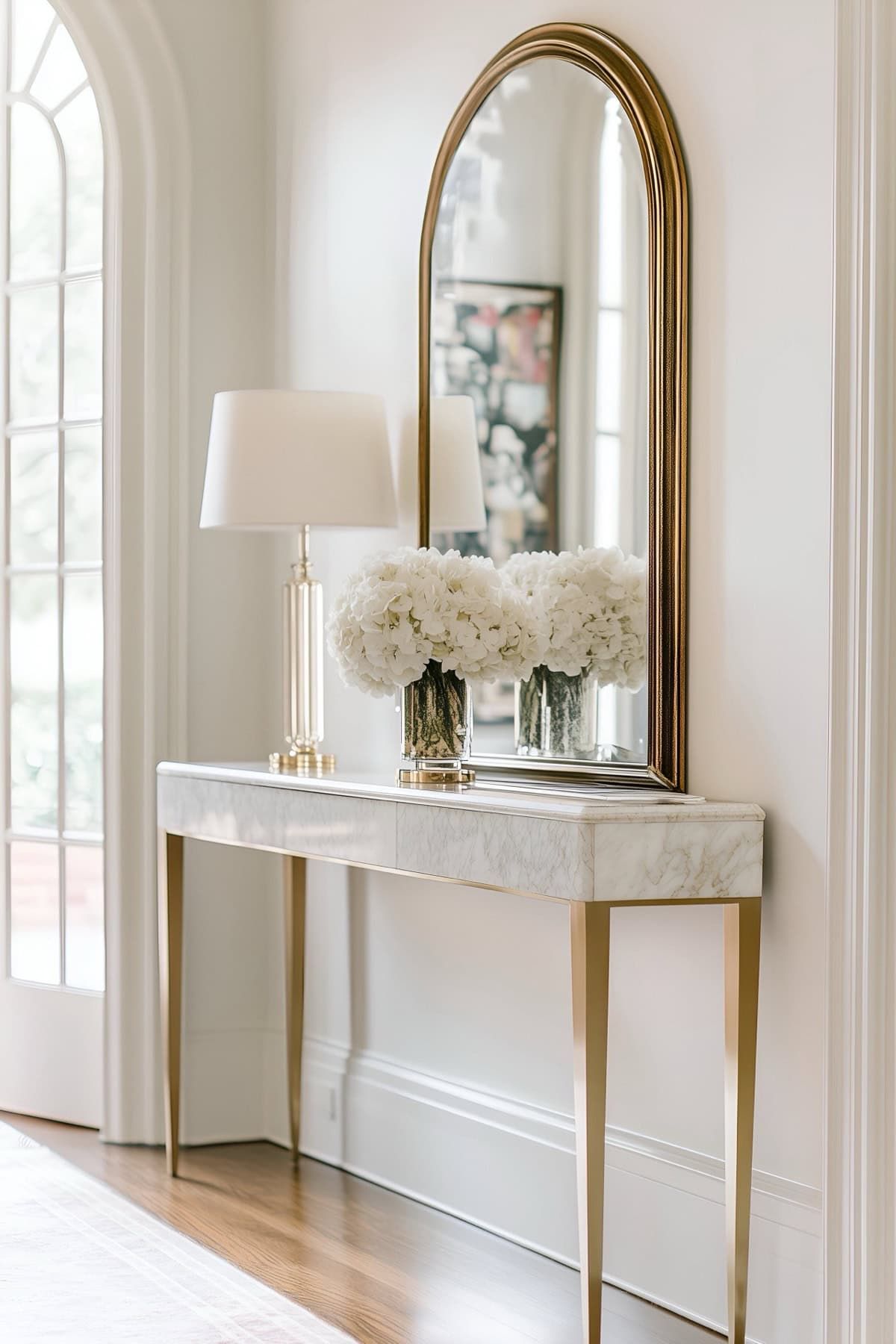 Minimalist Modern Entryway with Clean Lines: Modern Entryway Ideas for a Welcoming and Organized Home