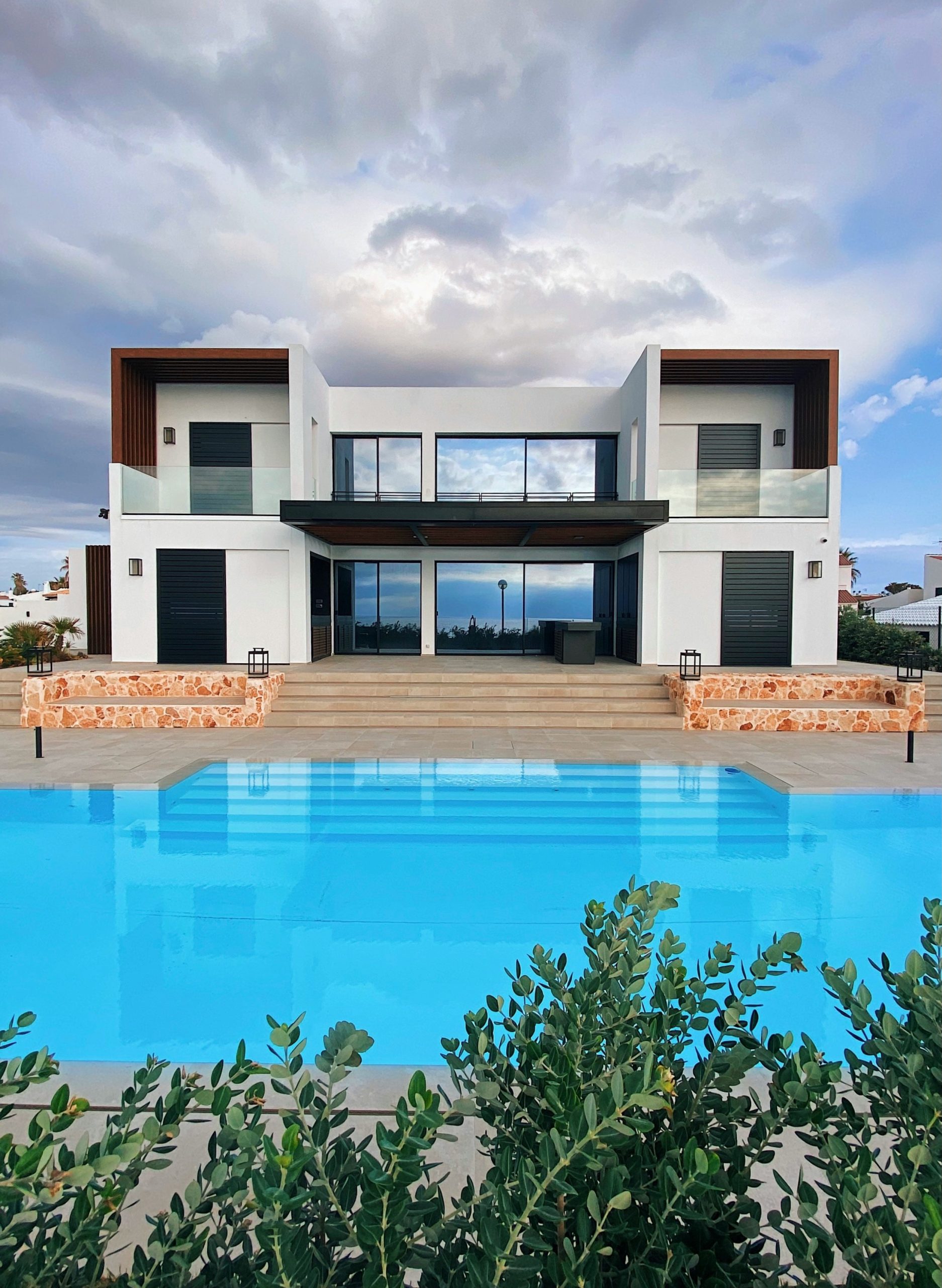 Modern Luxury Villas Designed to Impress
